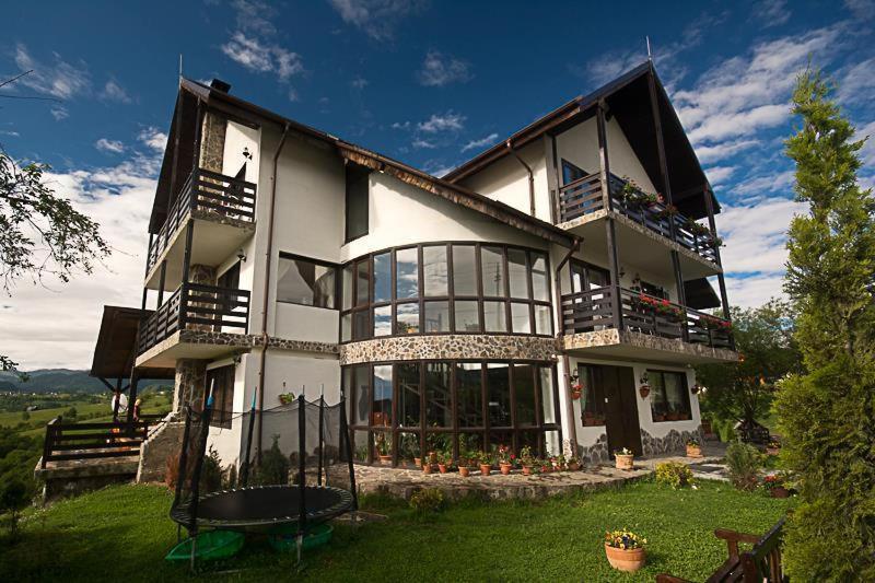 Pensiunea Casa Boiereasca Peștera Bagian luar foto